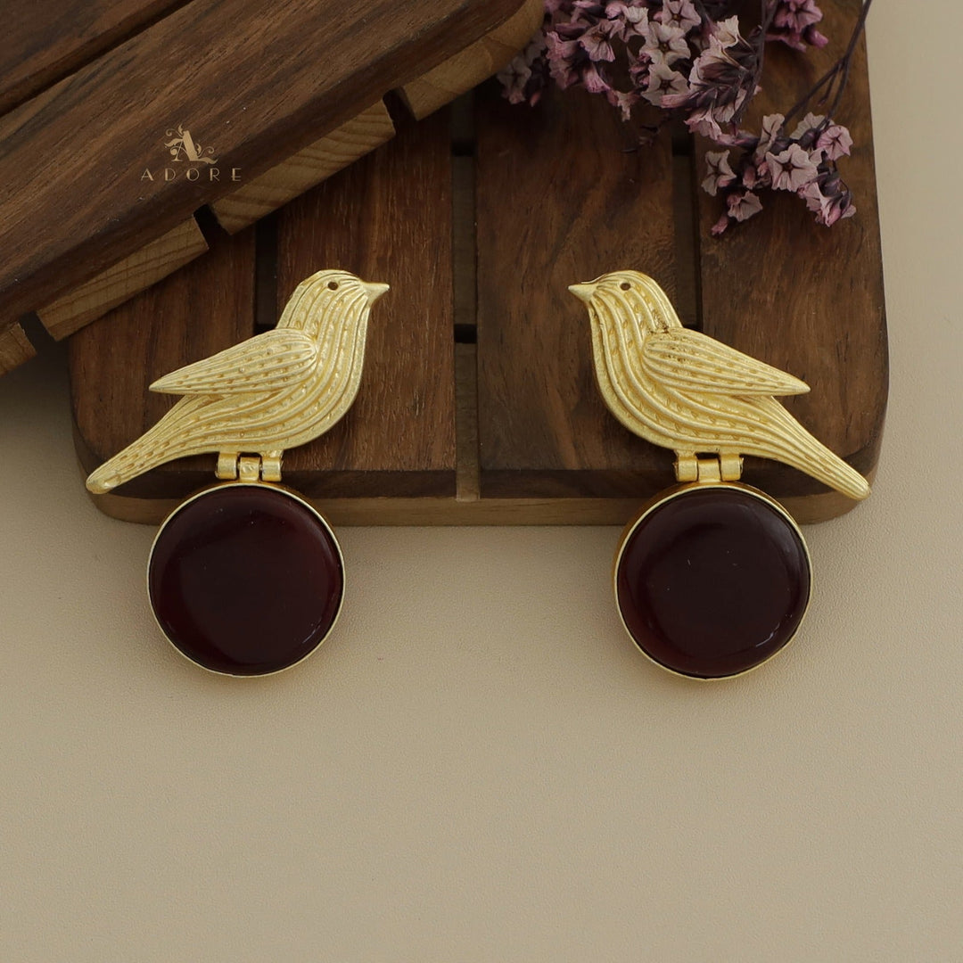 Pigeon Round Stone Earring