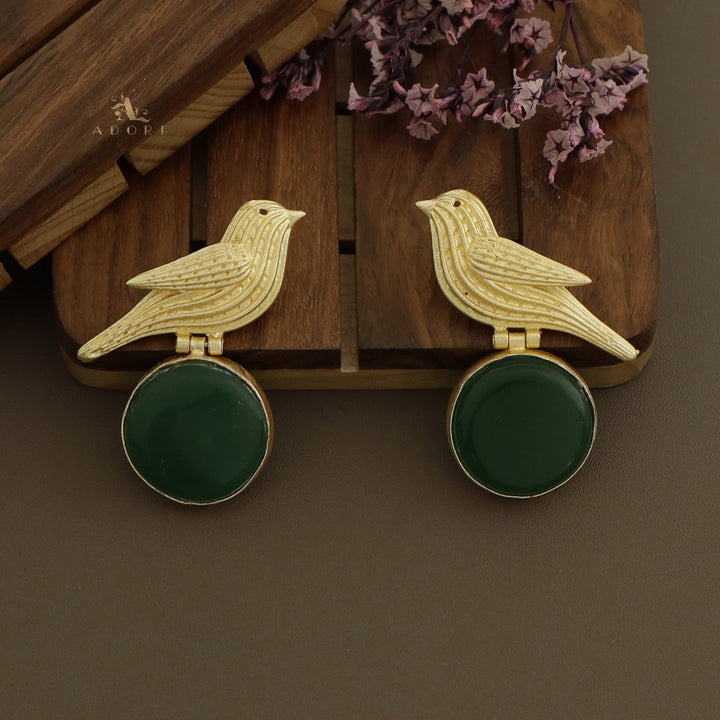 Pigeon Round Stone Earring