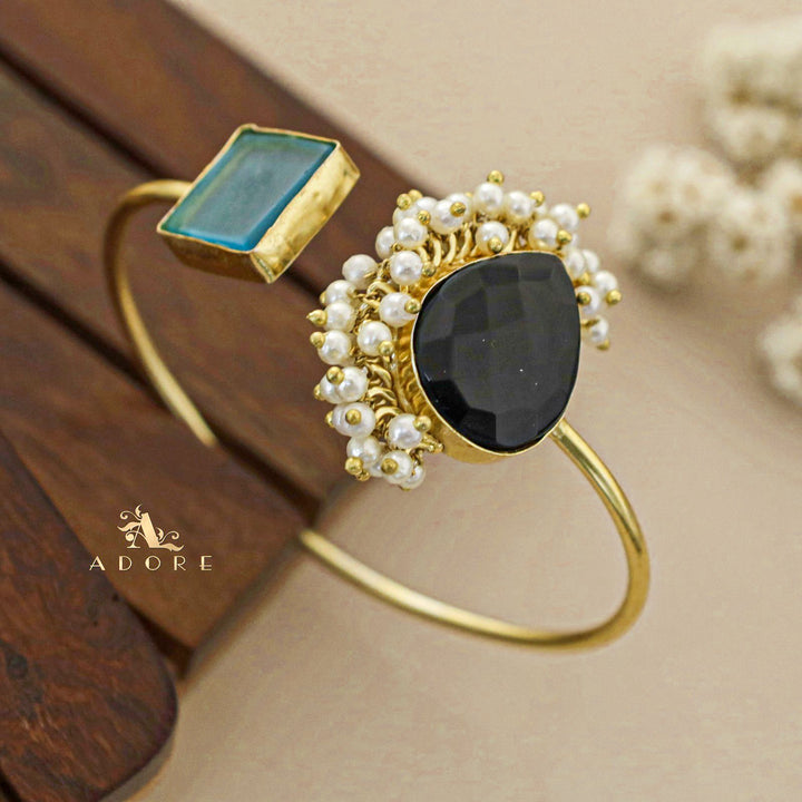 Yana Cluster Pearl Glossy + Raw Stone Bangle