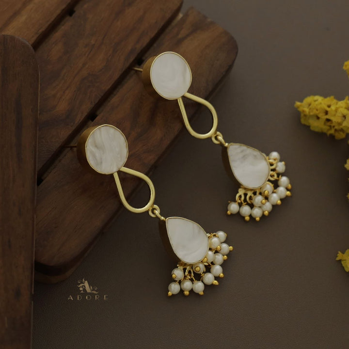 MOP Fayana Earring