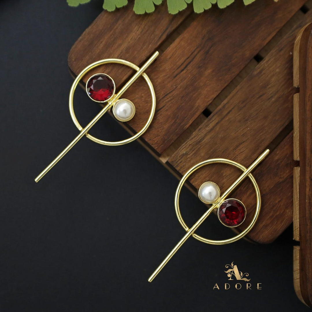 Valeria Golden Circle And Stem Earring