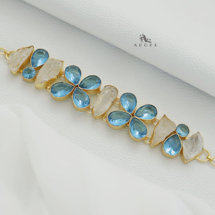 Upasana Choker