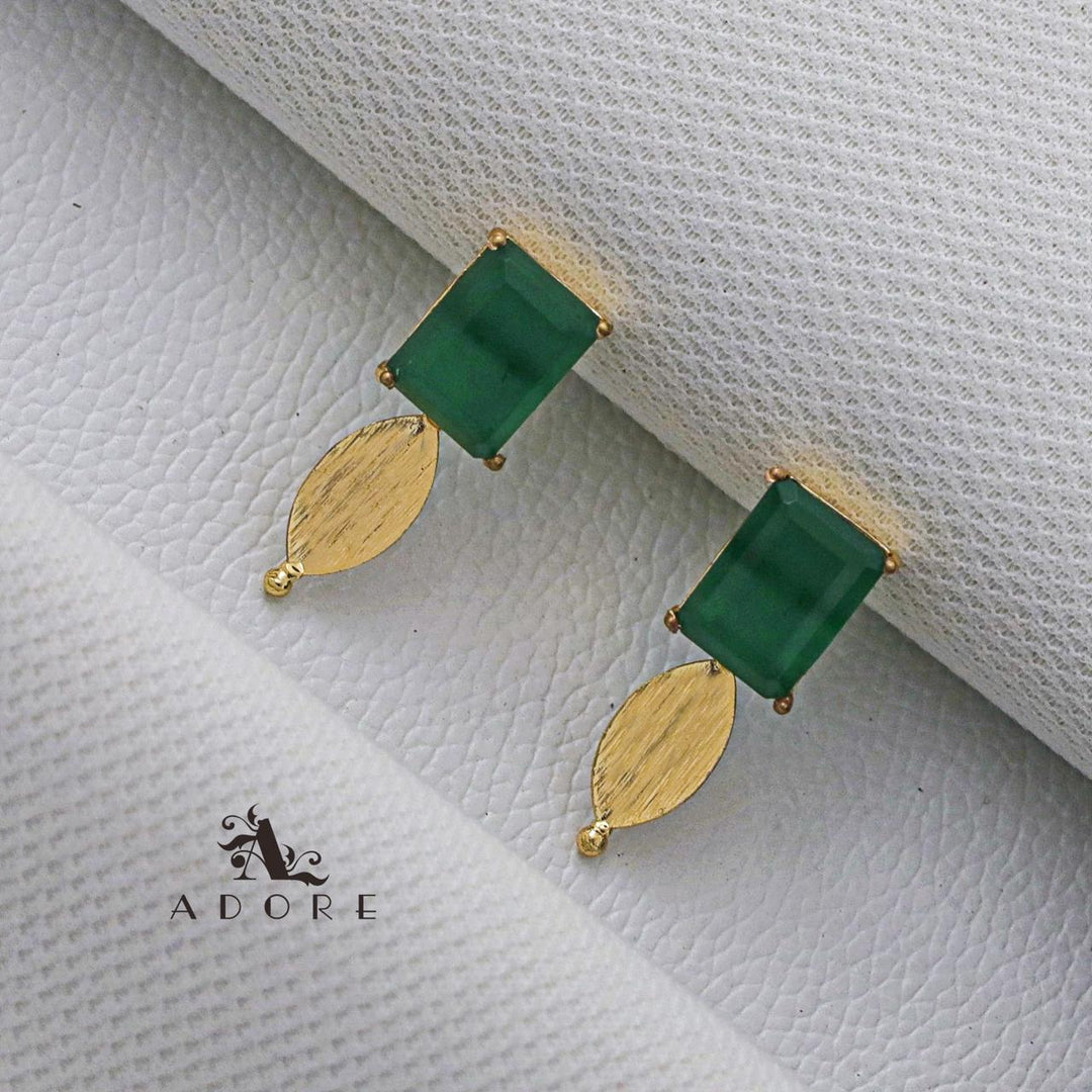 Golden Claw Rectangle One Fold Leaf Earring