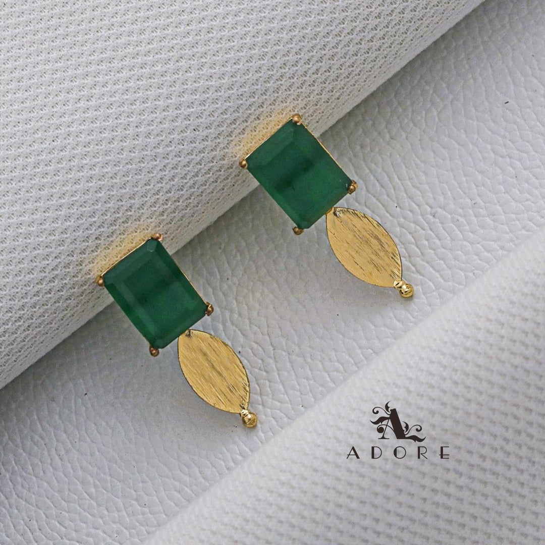 Golden Claw Rectangle One Fold Leaf Earring