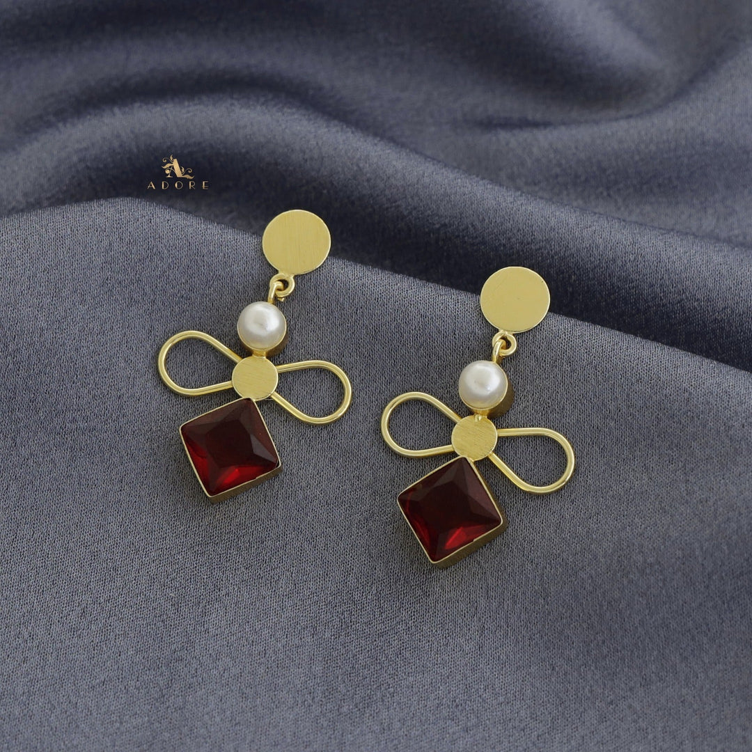 Pearly Ribbon Glossy Diamond Earring