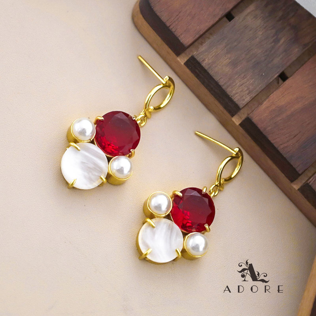 Riza Round Glossy + MOP Pearl Earring