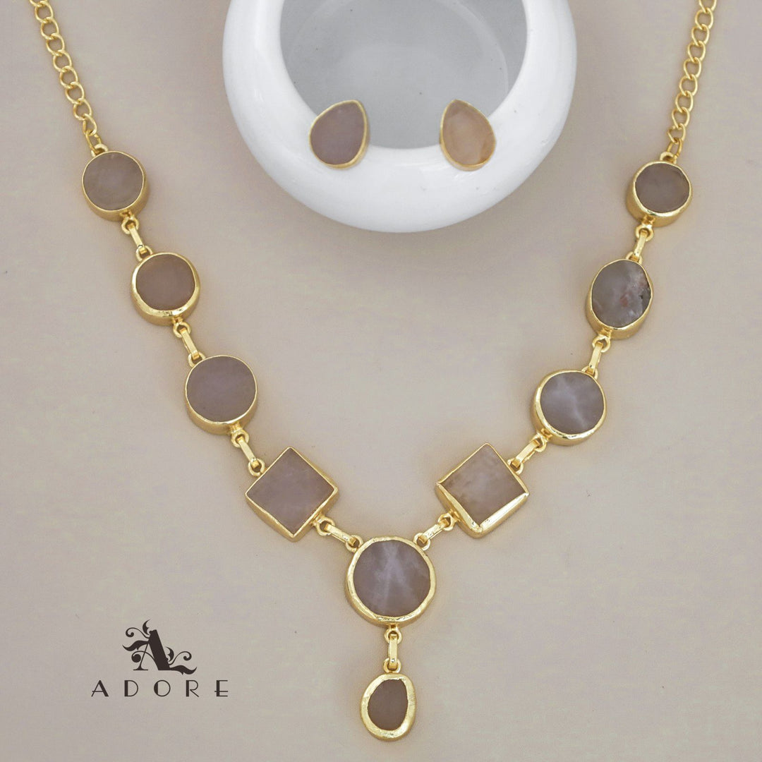 Marleigh Raw Stone Neckpiece With Stud