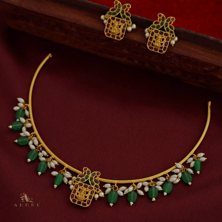 Sasmita Rice Pearl Neckpiece With Earring