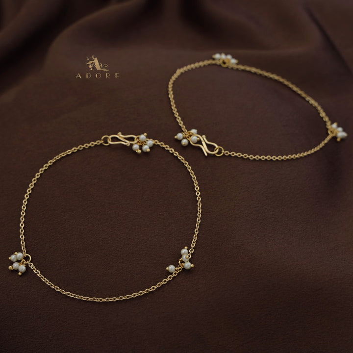 Arika Pearl Anklet