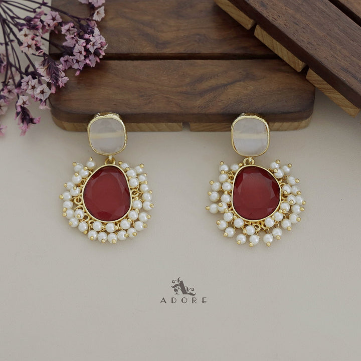 Meara Glossy Cluster Pearl Earring