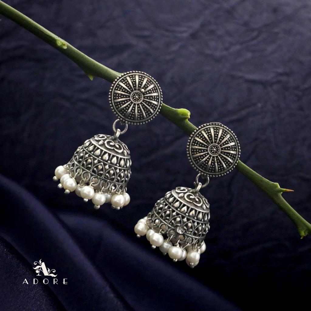 Namithaz Pearl Jhumka