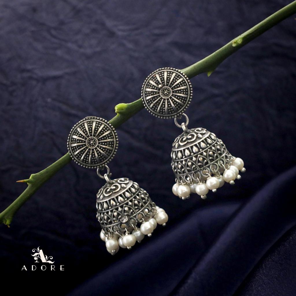 Namithaz Pearl Jhumka