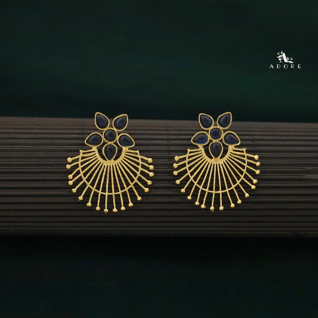 Golden Flower Lea Earrings