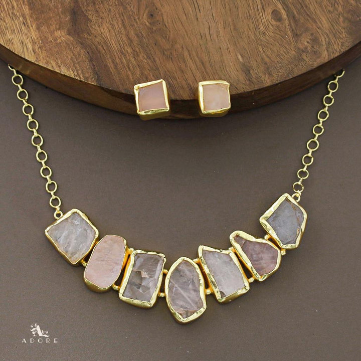 Maghona Raw Stone Short Neckpiece With Earring