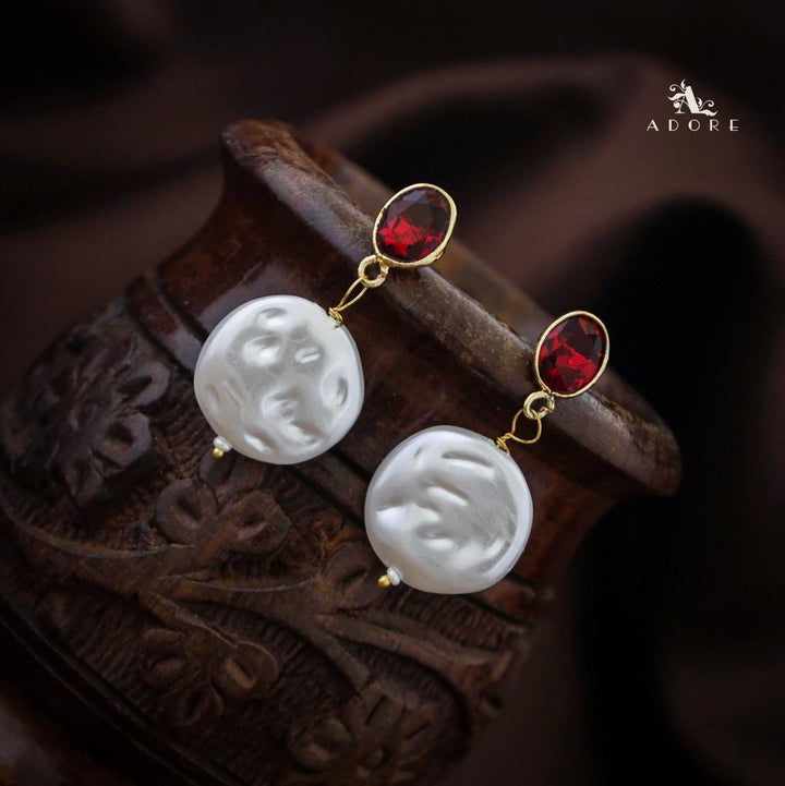 Ruvia Glossy Oval Baroque Earring