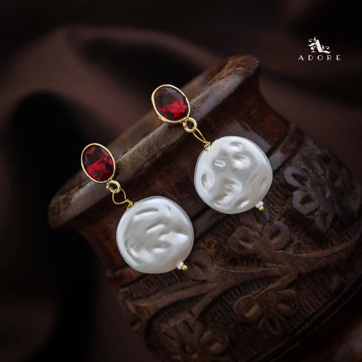 Ruvia Glossy Oval Baroque Earring