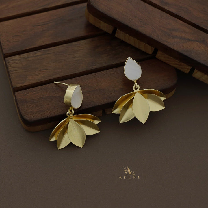 Mirah Rain Drop Glossy Leaf Earring