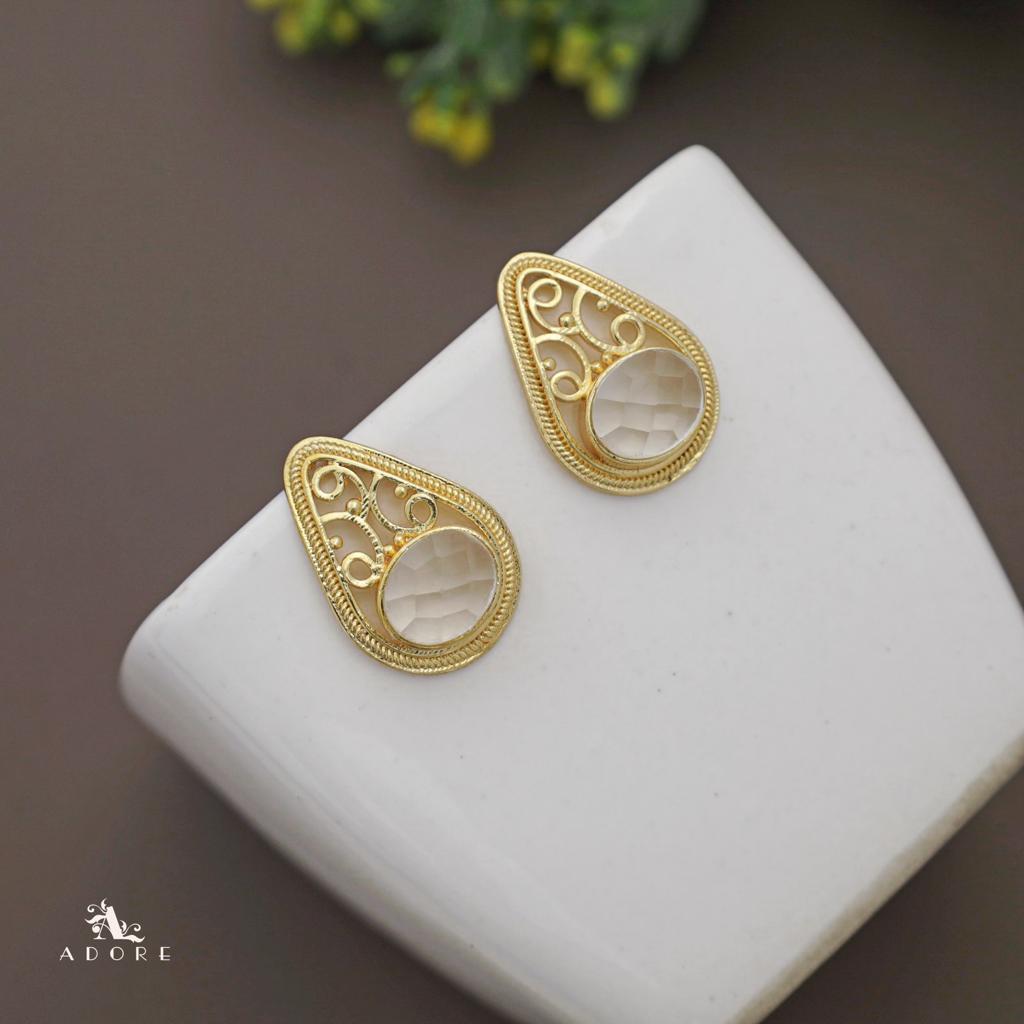 Curly Glossy Gopi Earring