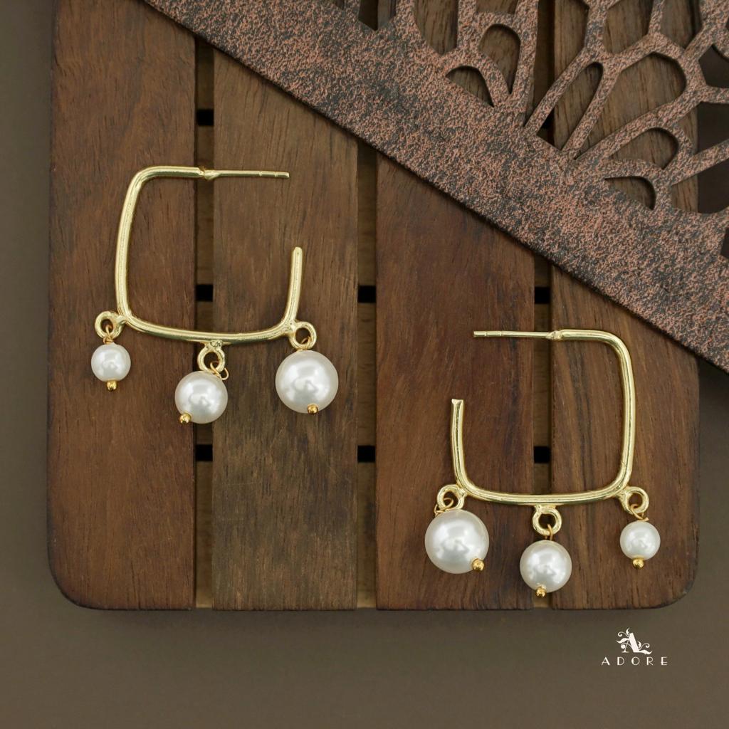 Golden Square Tri Pearl Earring