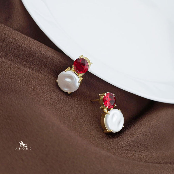 Glossy Mini Baroque Snowman Claw Earring