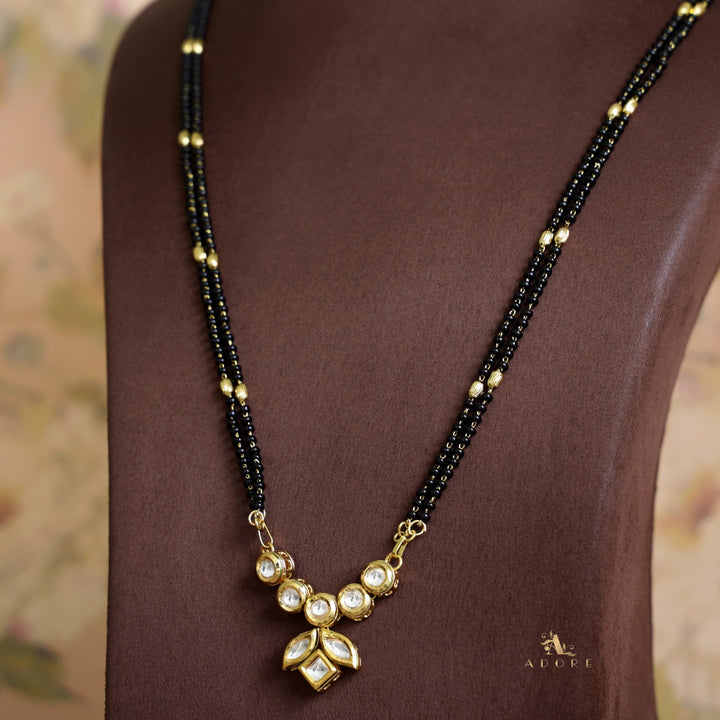 Hetva Mangalsutra Kundan Neckpiece With Stud