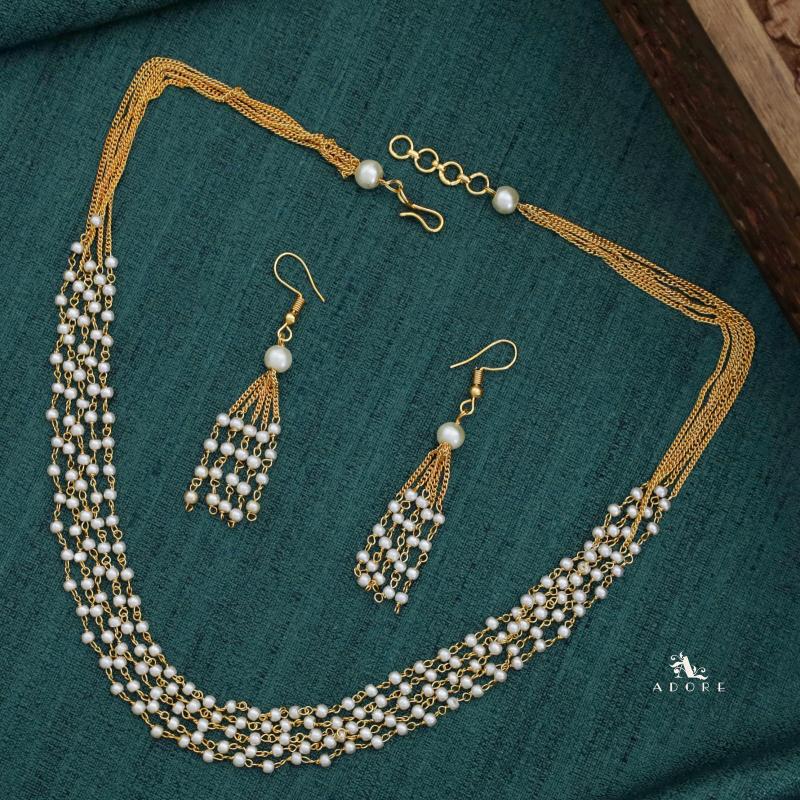 Golden Leora Pearl 5 Layer Neckpiece With Drop