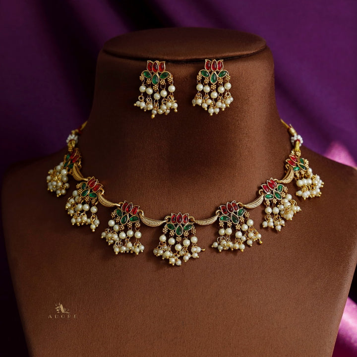 Arusha Lotus Pearl Short Neckpiece with Earring