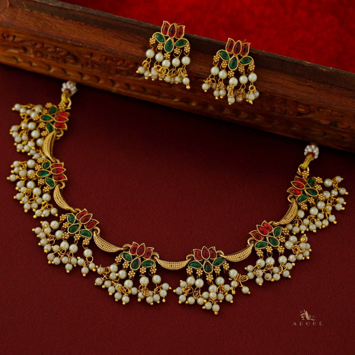 Arusha Lotus Pearl Short Neckpiece with Earring