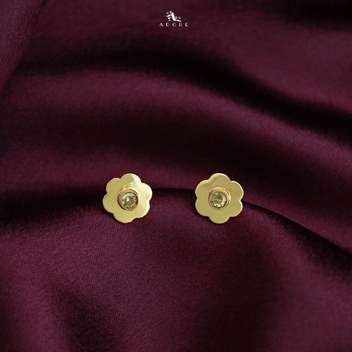 Viana Glossy Flower Stud