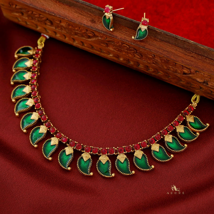 Rithu Palakka Kemp Stone Neckpiece With Earring