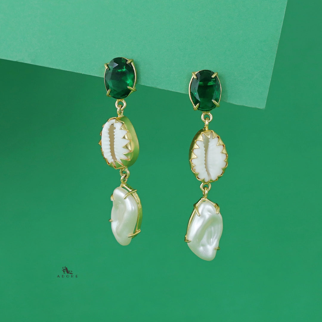 Banumathi Golden Shell + Baroque Glossy Stone Earring