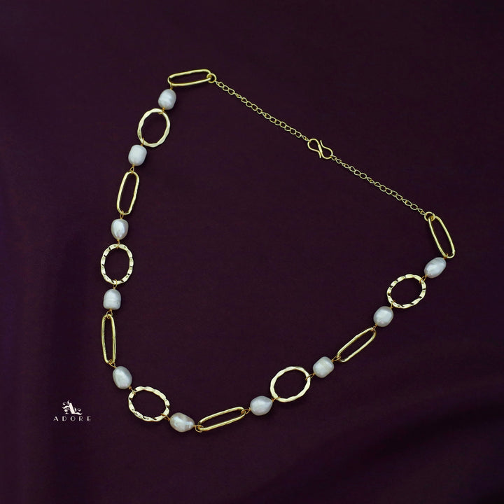 Golden Circle + Oval Pearl Neckpiece