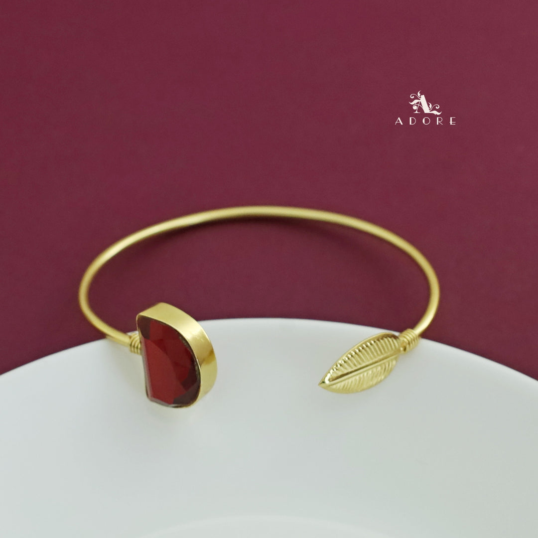 Ezra Golden Leaf Bangle