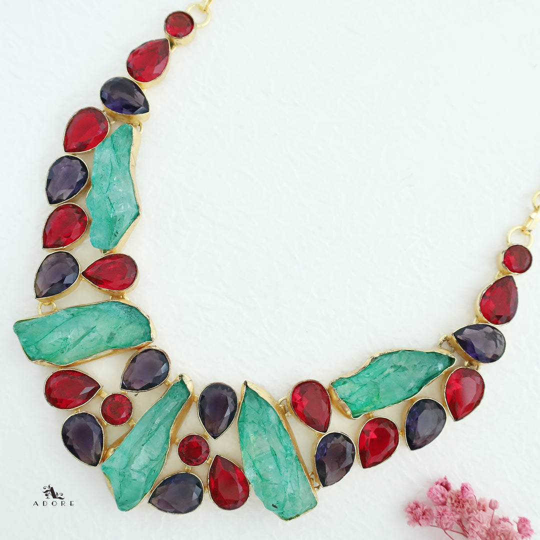 Maviya Neckpiece