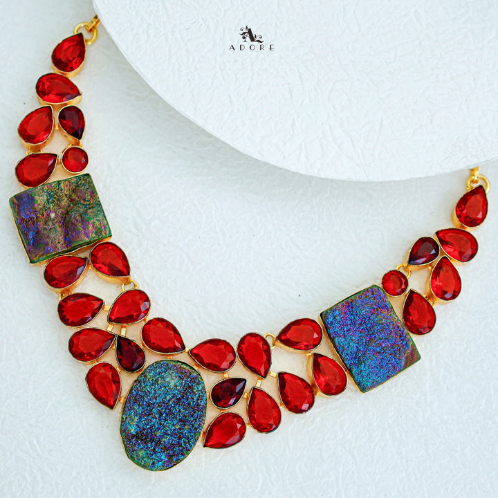 Meryl Davia Neckpiece