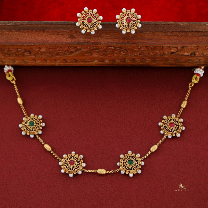 Pearl Floral Maheera Choker with Stud