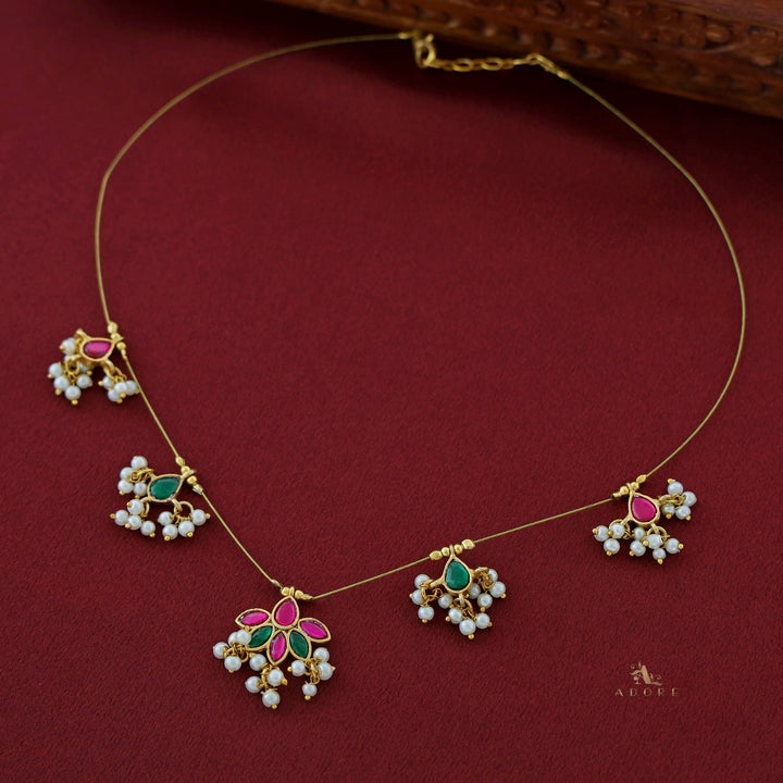 Jadau Kundan Flowery Pearl String Neckpiece