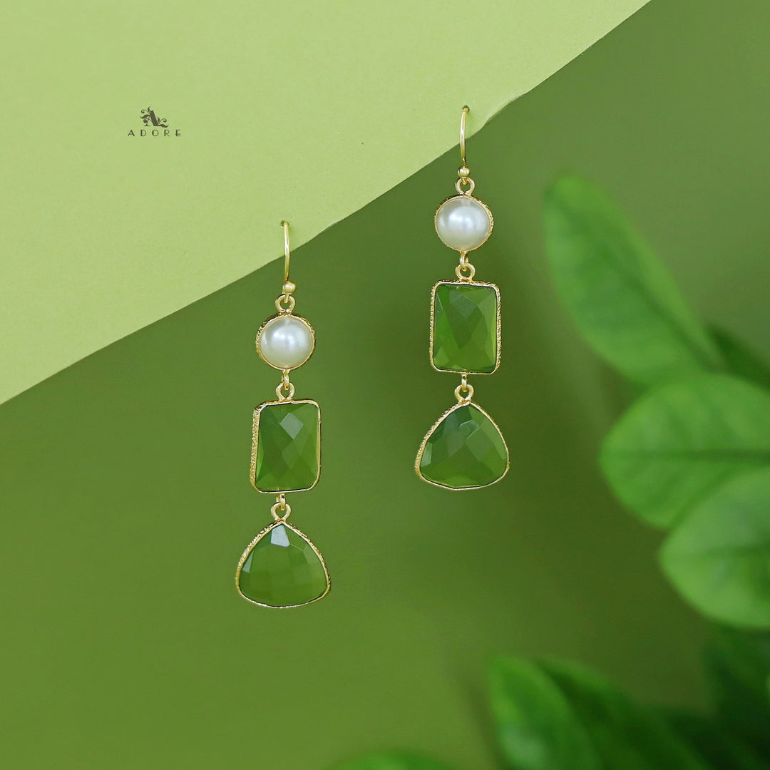 Abhikhya Golden Stone Pearl Glossy Earring