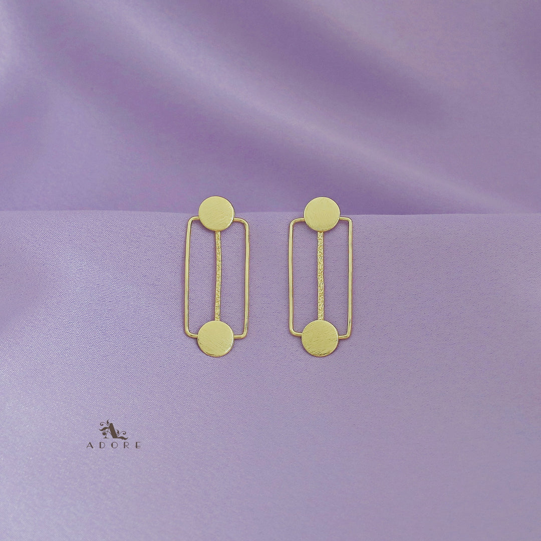 Golden Dual Circle Textured Line Earring