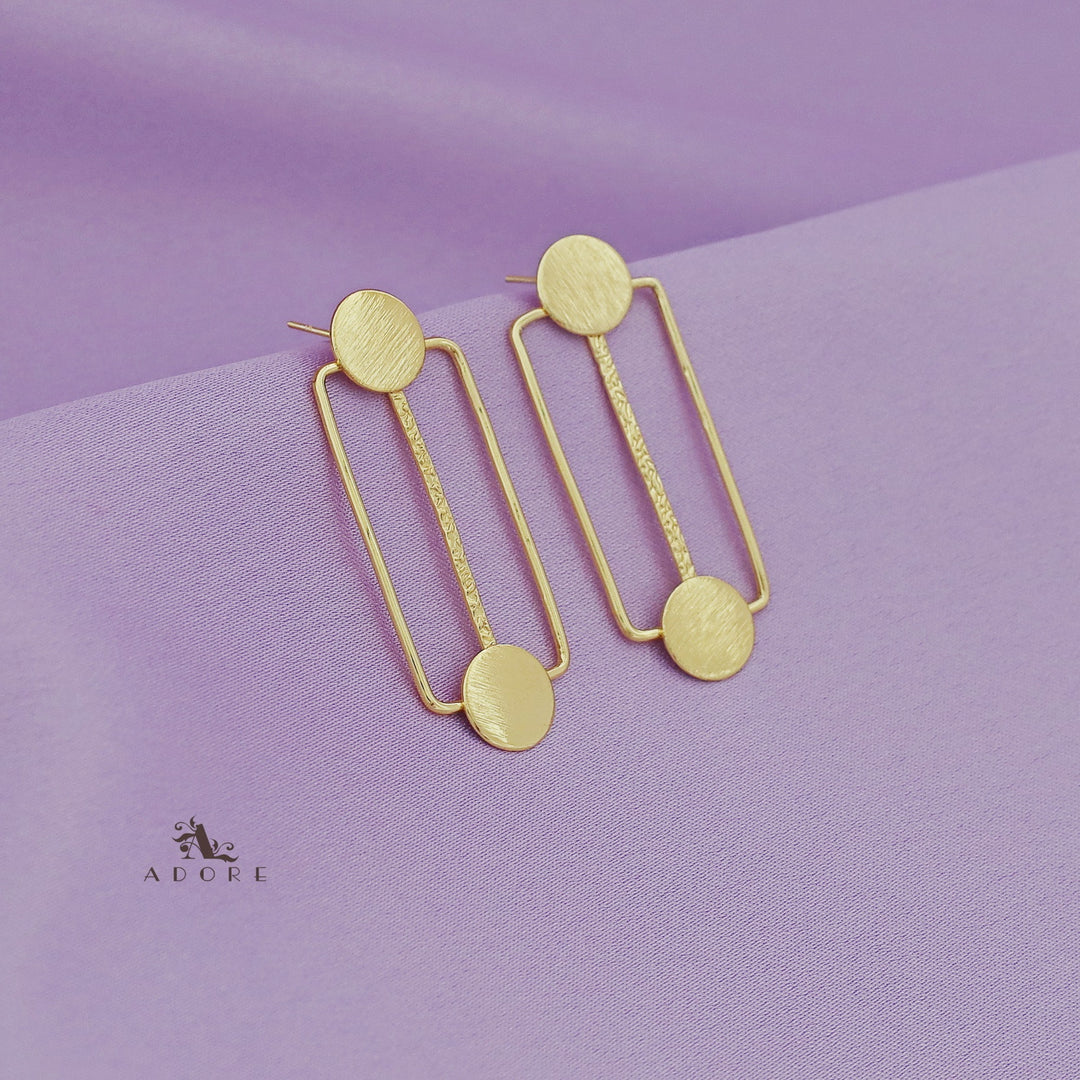 Golden Dual Circle Textured Line Earring