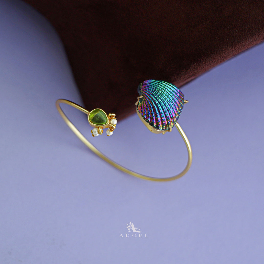 Golden Pearl Coloury Shell Bangle