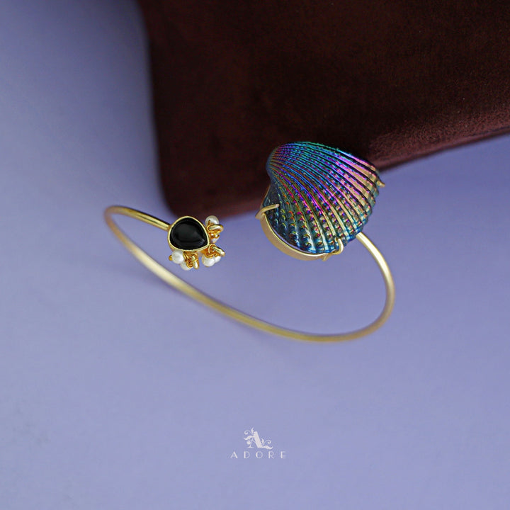 Golden Pearl Coloury Shell Bangle