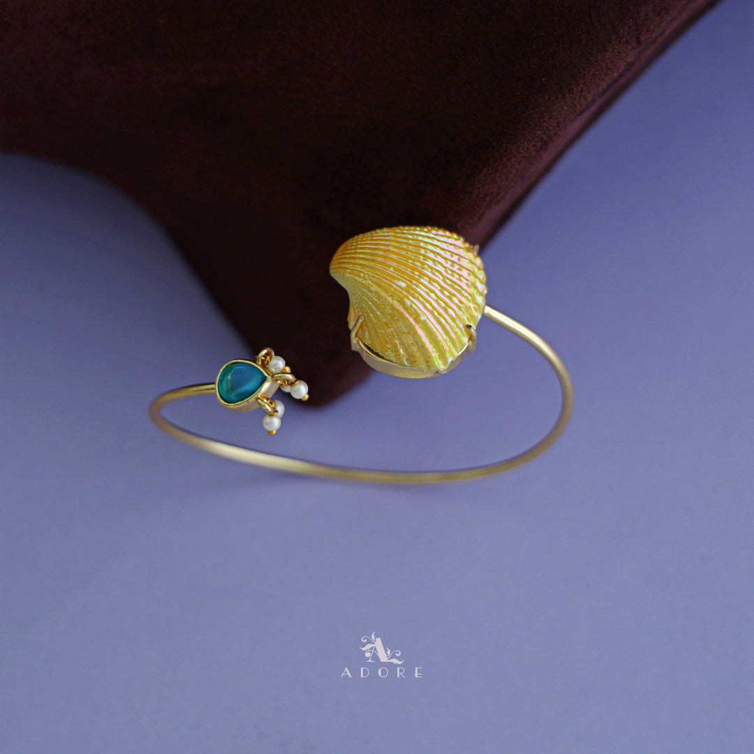 Golden Pearl Coloury Shell Bangle