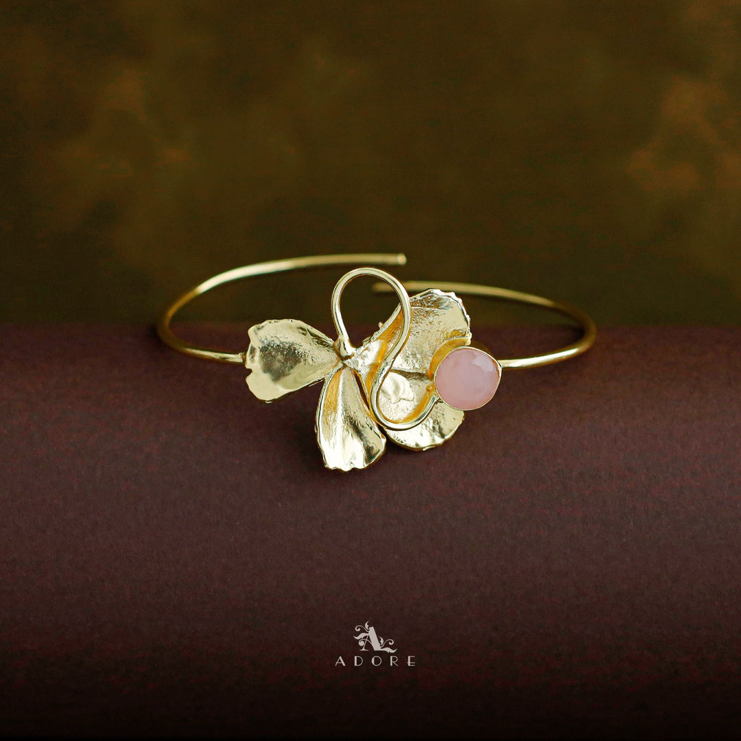 Nihara Golden Floral Leafy Bangle