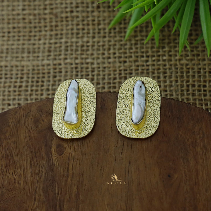 Moira Textured Baroque Earring