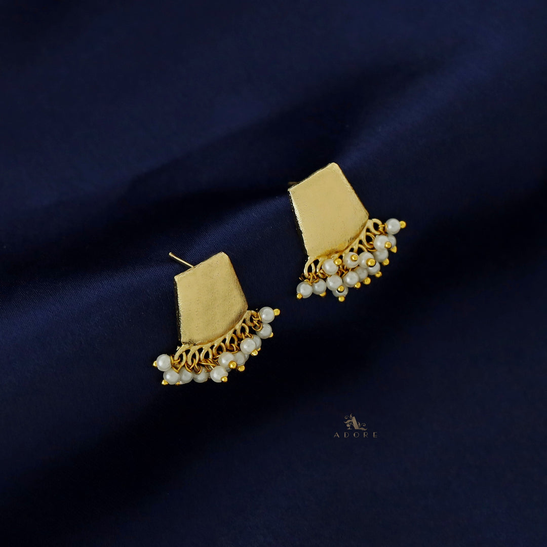 Golden Textured Trapeze Pearl Cluster Earring