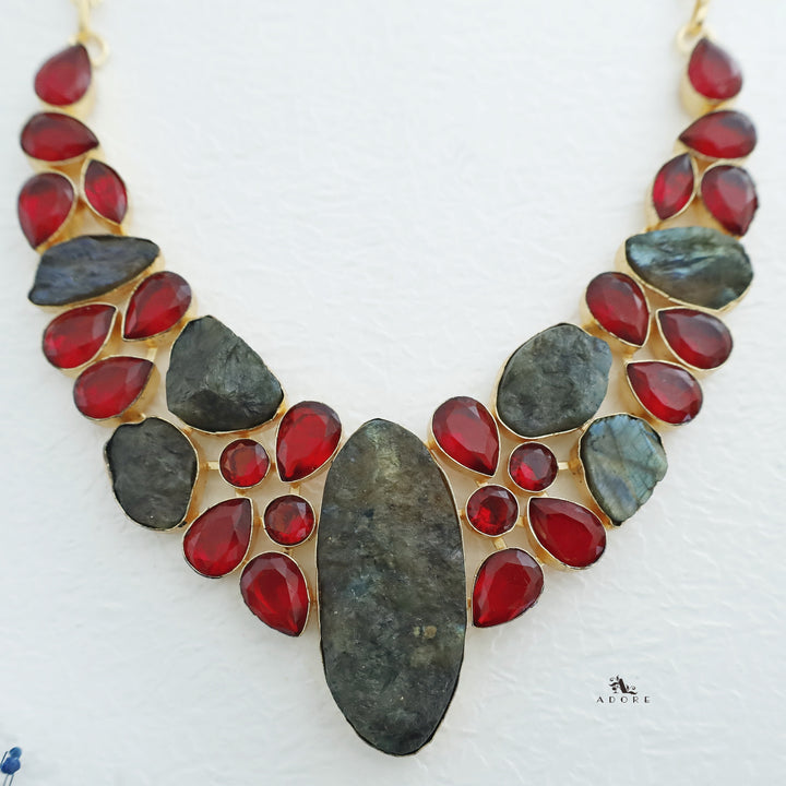 Vera Neckpiece