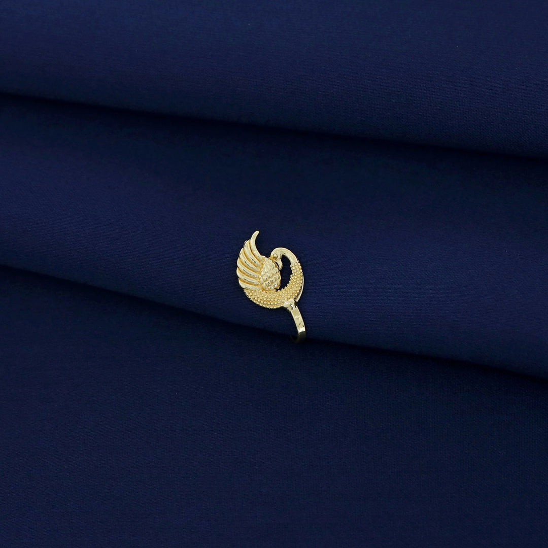 Nazara Golden Nose Pin