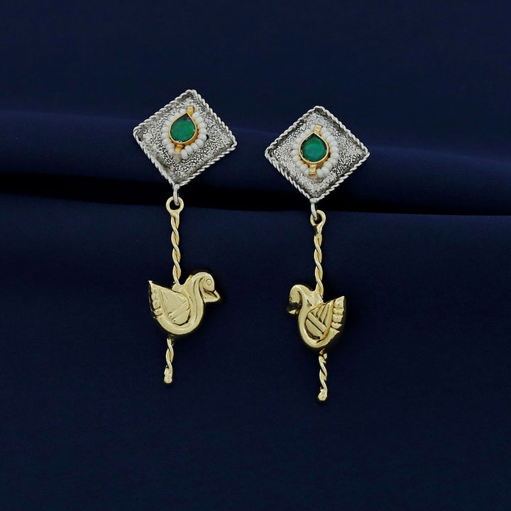 Tanansha Dual Tone Earring