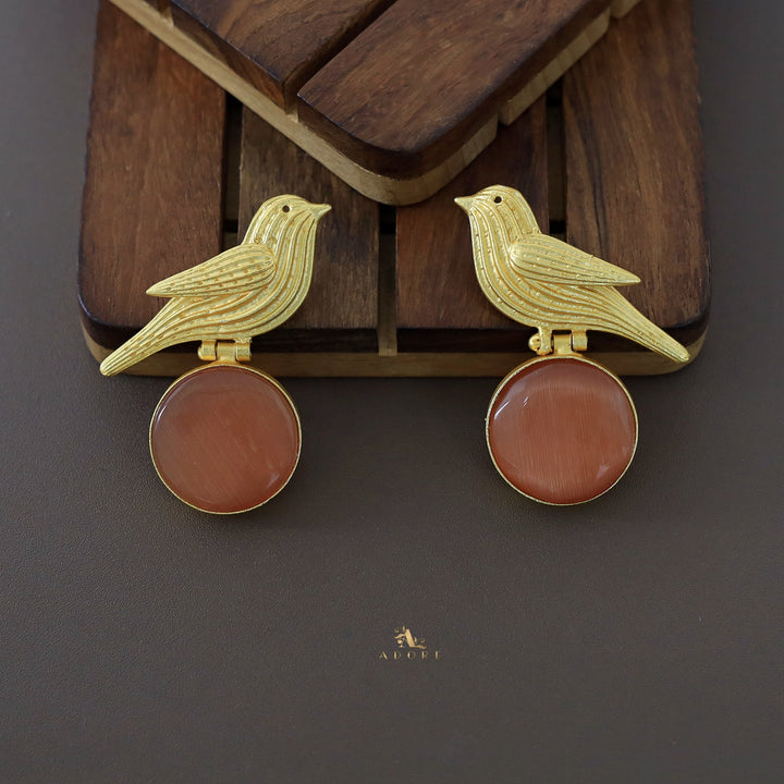 Pigeon Round Stone Earring